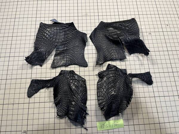 CR5-198★マットネイビー★最高級ポロサスクロコダイルレザークラフトはぎれクラッチポーチETCケースカードコインペンケース
