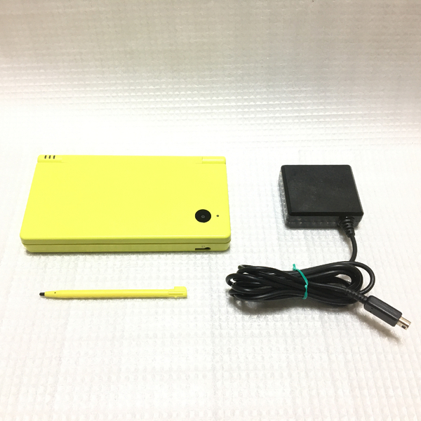 ■ 任天堂 ニンテンドーDSi 本体 ライムグリーン + ACアダプター タッチペン セット 美品