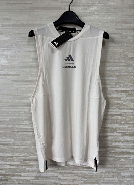 L」Adidas アディダス LES MILLS グラフィック タンクトップ