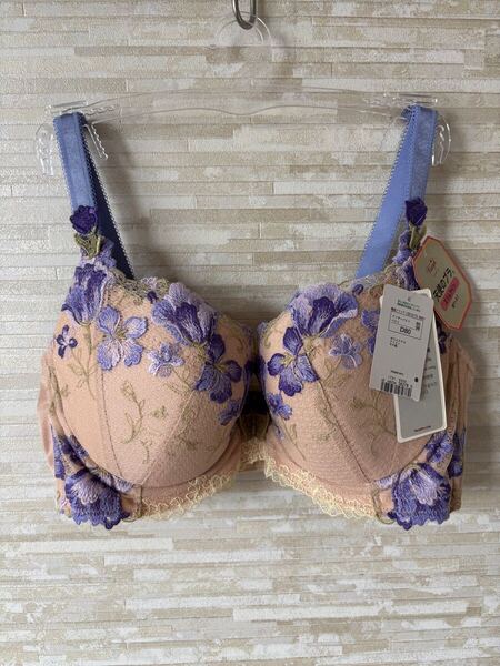 D80」トリンプ レッドレーベル天使のブラ スリムライン0096 ブラジャー