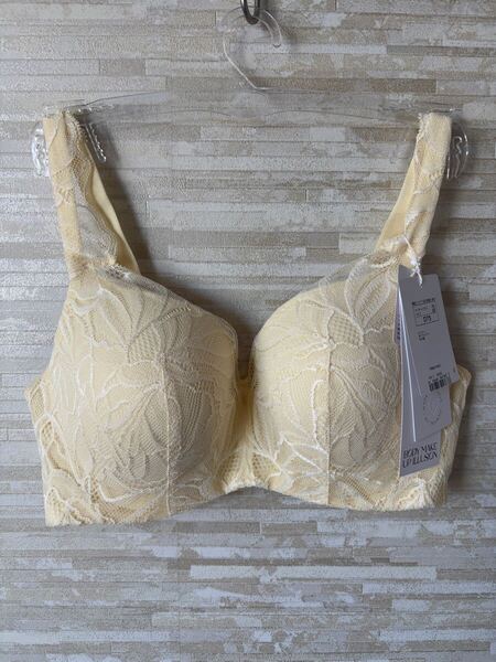 D75」トリンプ コンフォートワイヤーTRI-AIR LITEカップ ブラジャー