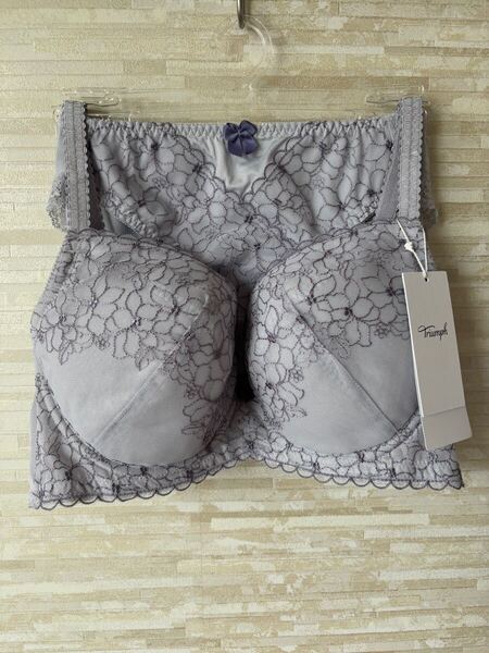 F80L」トリンプ 美しいシルエット 花柄刺繍 すっきりスムース ブラ&ショーツ