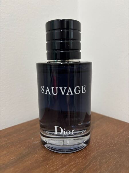 ディオール ソヴァージュ オードトワレ 60ml 正規品 ほぼ満タン Dior Sauvage Eau de Toilette 60ml Authentic Almost Full 香水
