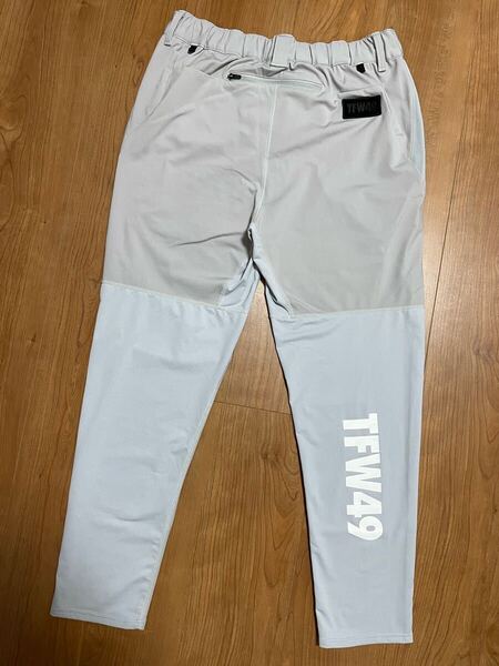 TFW49 ストレッチ ハイブリッド パンツ グレー L ゴルフ ジャージ junhashimoto