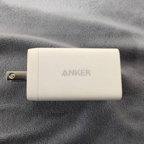 Anker 充電器 USB C PowerPort III 3-Port 65W Pod 単体40w 白