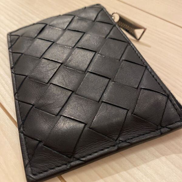 大人気!極美品!送料込み! BOTTEGA VENETA ボッテガヴェネタ イントレチャート コンパクトウォレット ミニ財布 フラグメントケース