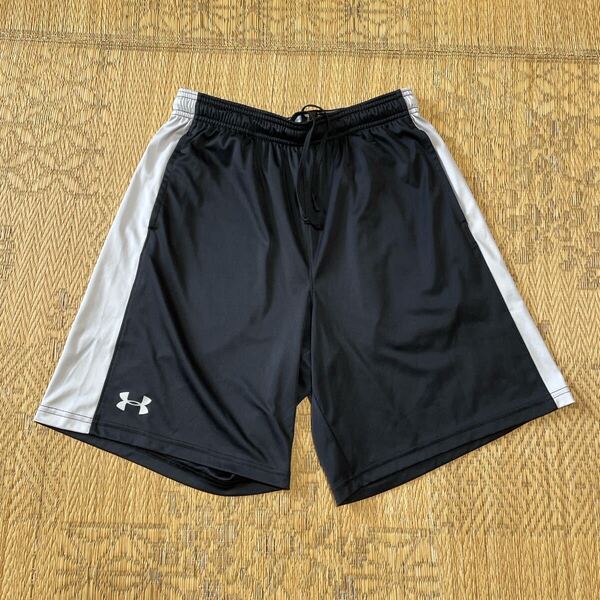 UNDER ARMOUR アンダーアーマー ハーフパンツ 黒 ブラック ロゴ 短パン ショートパンツ MD