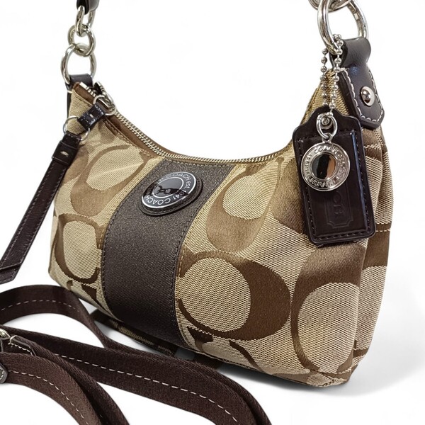 正規品 コーチ COACH 2way ショルダーバッグ 肩掛け 斜め掛け 鞄 ベージュ ブラウン 茶色 ポシェット 小さめ鞄 クロスボディ ロゴチャーム