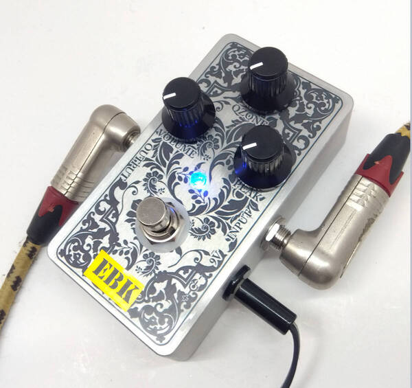 即決 QZONE 半止めワウ CRYBABY Q-ZONE QZ-1 電池格納OK 送料無料