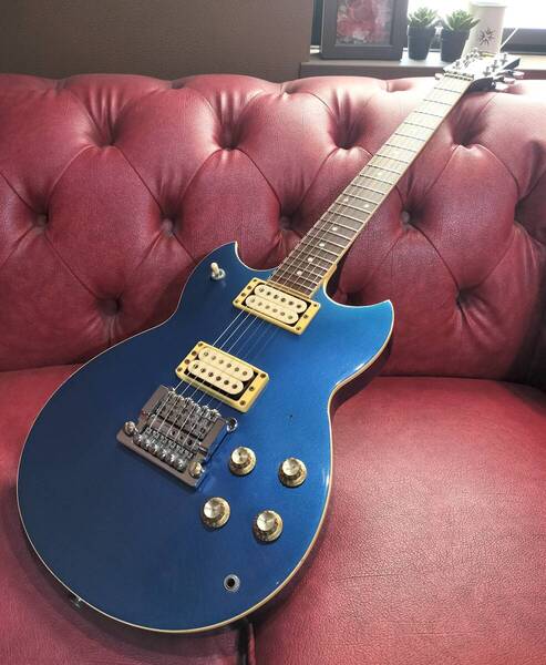 YAMAHA 1982 SG800S Metallic Blue