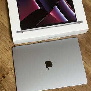 美品 Apple MacBook Pro MNW83J/A 16インチ ノートPC M2 Pro 16GB 512GB スペースグレイ, 充放電回数 11回, 100%
