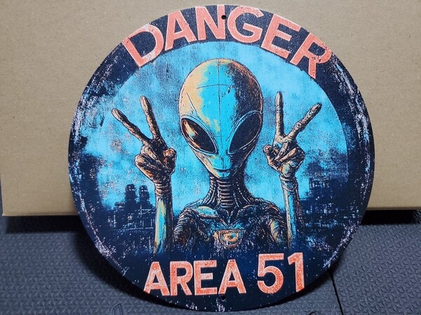 1点のみ│危険、エリア51│エイリアン、宇宙人レトロブリキ看板│メタルサイン│アメリカン海外雑貨│ガレージ、店舗、飲食店│インポート