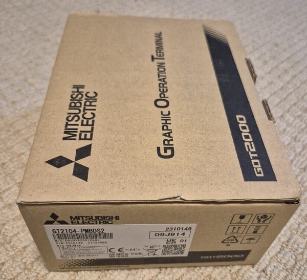 新品 三菱電機GOT2000 GT2104-PMBDS2 タッチパネル 表示器