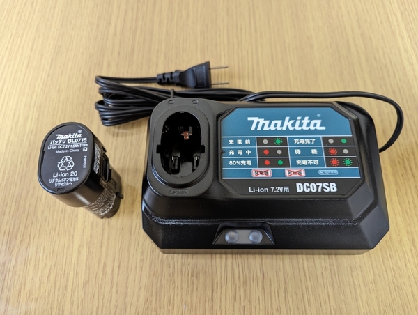 ★新品★ BL0715 makita 純正バッテリー 7.2V 充電器 DC07SB のセット 充電式ペンインパクトドライバー(TD022DSHX)のバラシ マキタ