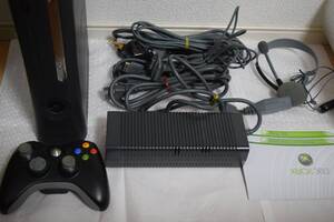 【中古】Xbox 360 エリート(120GB:HDMI端子搭載、HDMIケーブル)【生産終了】