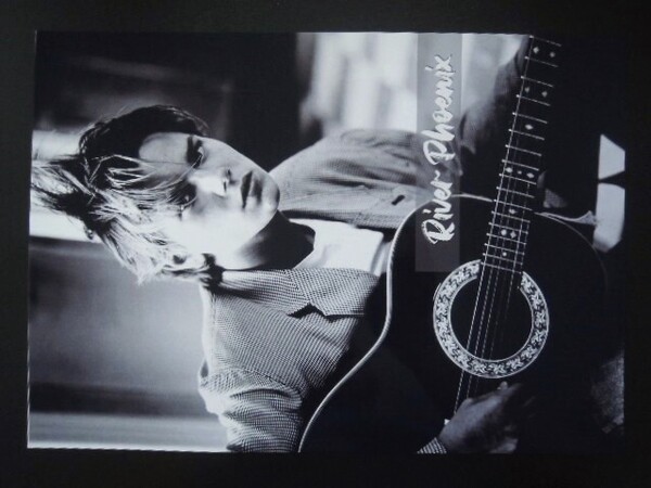 A4 額付き ポスター リバーフェニックス River Phoenix ジャケット ギター 写真