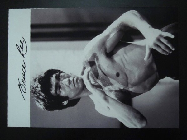 A4 額付き ポスター Bruce Lee ブルースリー 李小龍 モノクロ 写真 フォトフレーム