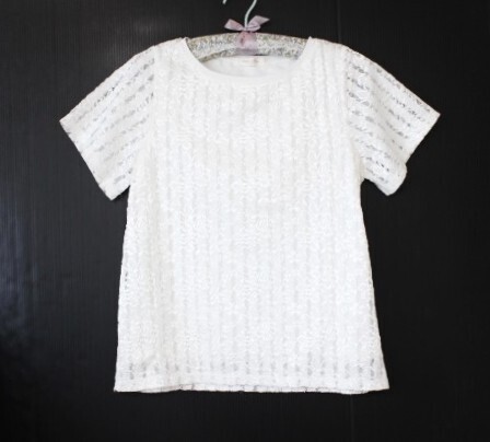 送料無料*美品*chocol raffine robe*ショコラフィネローブ*光沢感♪オフホワイト*花柄*総レース&ストライプ柄*レディー半袖*カットソー*F