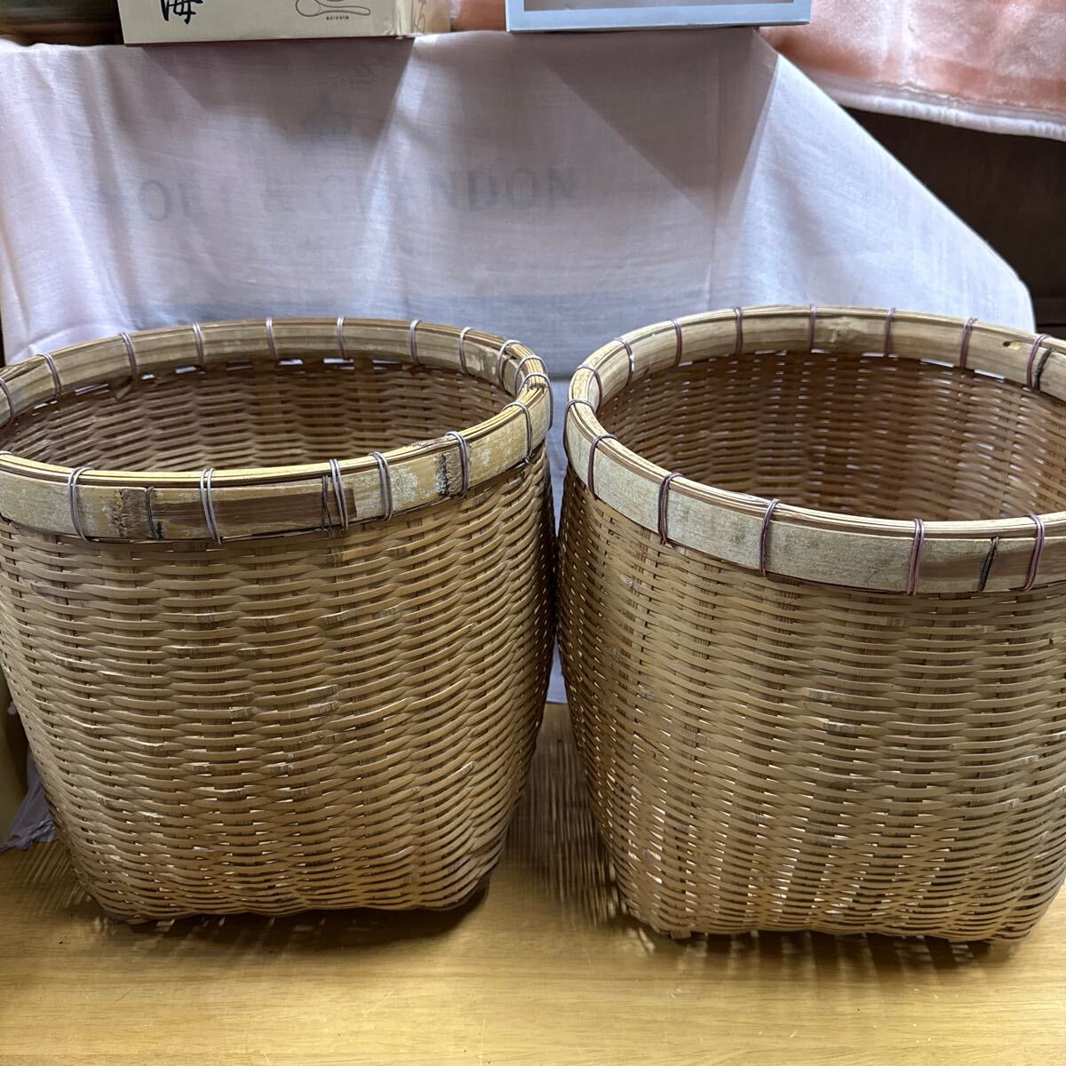 昭和レトロ 竹製 竹細工 竹籠 びく 魚籠 川魚 漁 腰籠 籠