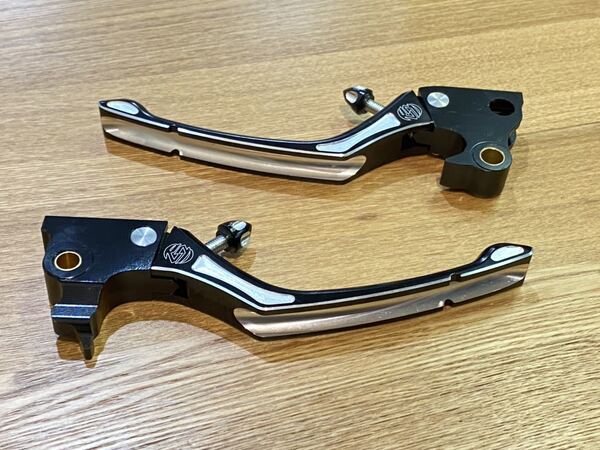スポーツスター用 コントラストカット 2014-2017 ブレーキ クラッチ レバー フォーティーエイト XL1200X 48 72 RSD 883 調整式 送料無料