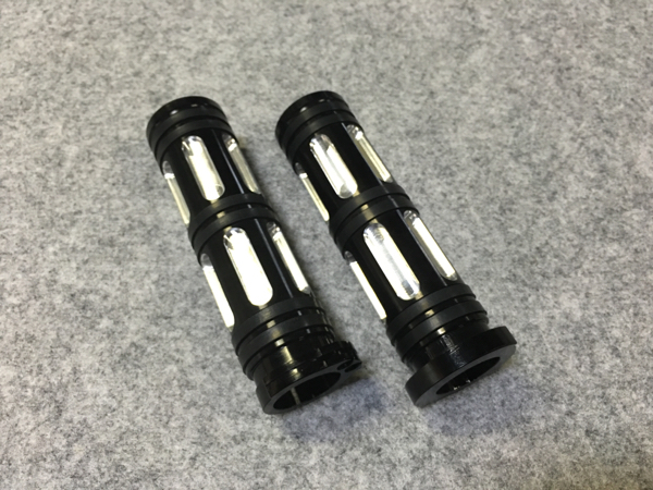 アルミ ビレット グリップ スポーツスター XL883N 1200X 48
