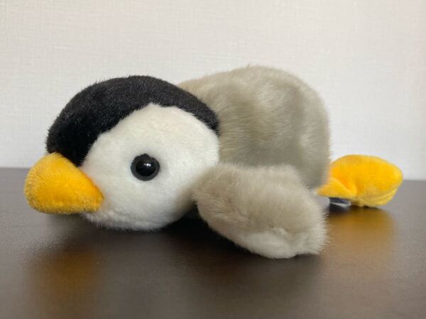 美品 CUTE 寝そべり ペンギン 赤ちゃん ぬいぐるみ 水族館 キュート あかちゃん ふわふわ グッズ