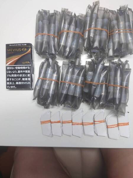 メビウス プルームテック プレミアムゴールド レギュラー・ウィズ用カードリッジ80本+QRコード80枚