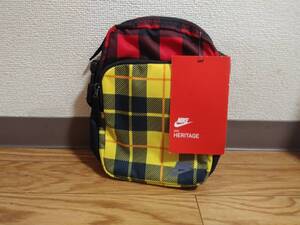 NIKE ヘリテージ スモール ショルダーバック チェック柄