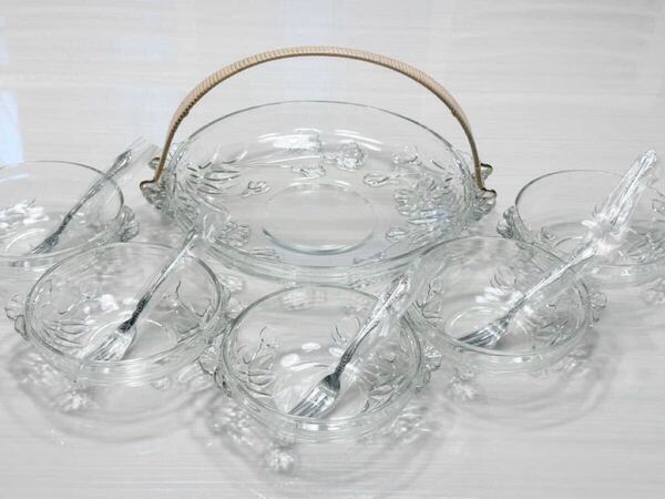 (送料無料)未使用品 花かいどう ガラス製 花柄食器セット(大皿内径 約23㎝高さ 約4.5㎝持ち手まで高さ 約15㎝×1個、小皿内径 約12㎝×5個