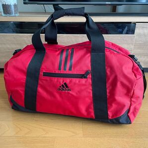 美品★アディダス ボストンバッグ スポーツバッグ 部活 旅行 遠征 サッカー バスケ ショルダーバッグ レッド ブラック 赤 黒 adidas 48cm