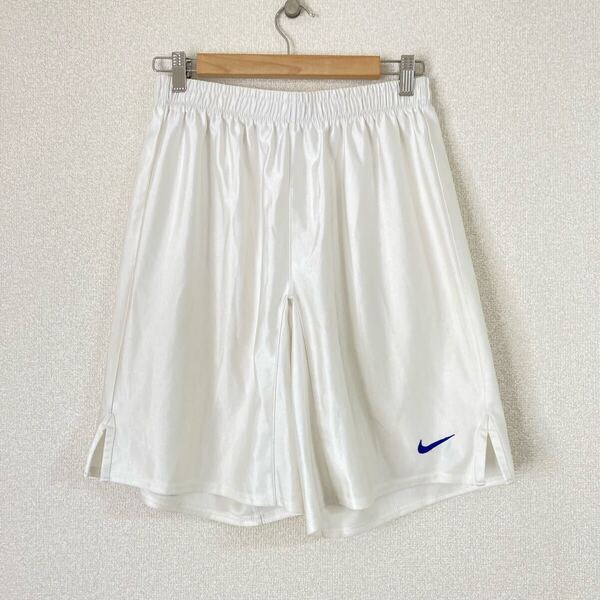 ナイキ ハーフパンツ L★ホワイト 白 90s 00s ハーパン NIKE 光沢 ポリエステル バスケ バスケットボール サッカー ラグビー 古着 スポーツ