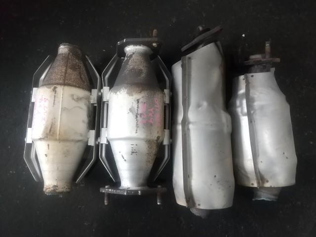 E51 エルグランド 触媒 WL8 4個セット E51 エルグランド 触媒 WL8 4個セット Yahoo!オークション