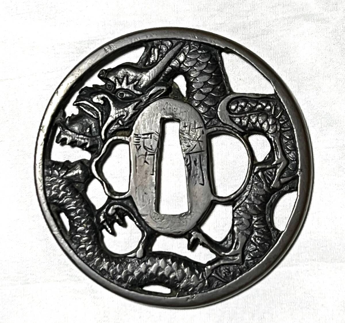 鉄地龍図透鍔 江戸時代 保存刀装具 | 松風刀装店 antiques matsukaze