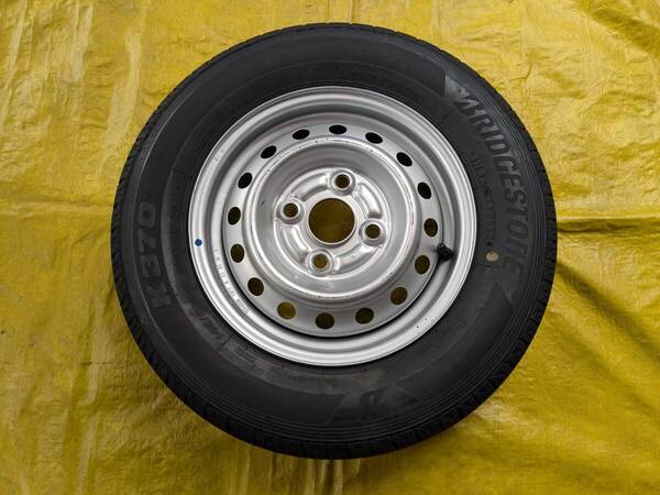 ダイハツ ハイゼット 純正 4穴 ホイール ブリヂストン 145/80R12 タイヤ付き 1本 送料無料