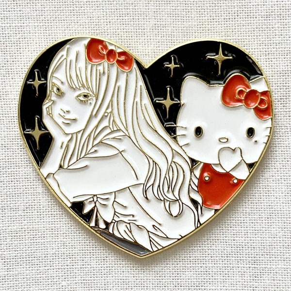 ギャル富江&キティちゃん 富江 ハローキティ かわいいパロディ◆ピンバッジ ピンズ バッチ ブローチ◆漫画 キャラクター 伊藤潤二