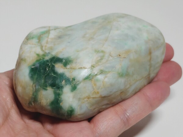 【糸魚川・白緑】★409g★ 翡翠 ヒスイ 原石 翡翠原石 鑑賞石 自然石 誕生石 鉱石 鉱物 水石 宝石 置石 インテリア