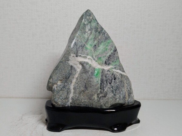 【糸魚川・黒緑】★1.5kg★ 翡翠 ヒスイ 原石 翡翠原石 鑑賞石 自然石 誕生石 鉱石 鉱物 水石 宝石 置石 インテリア