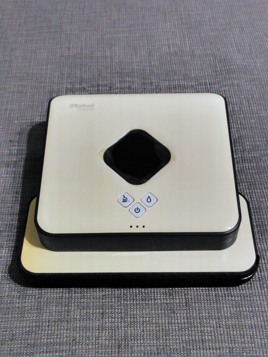 iRobot Braava 380j モッピングロボット ルンバと同じ全自動床ふきロボ「ブラーバ380j」実機レビュー、約
