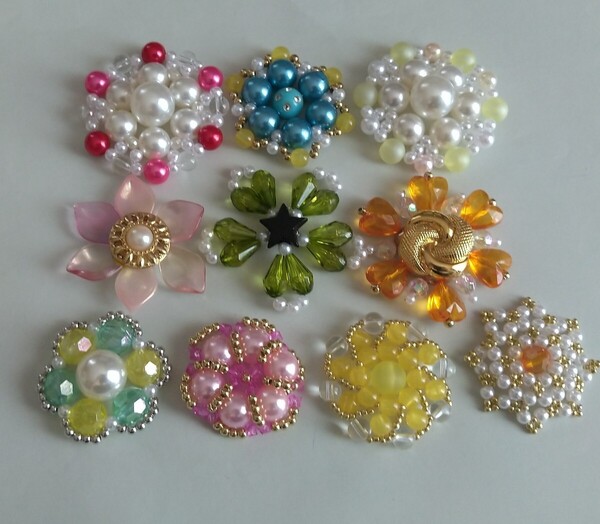 ③ ハンドメイド ビーズ モチーフ 花モチーフ アクセサリー 手芸 パーツ 花 星 3D アップリケ ブローチ コサージュ