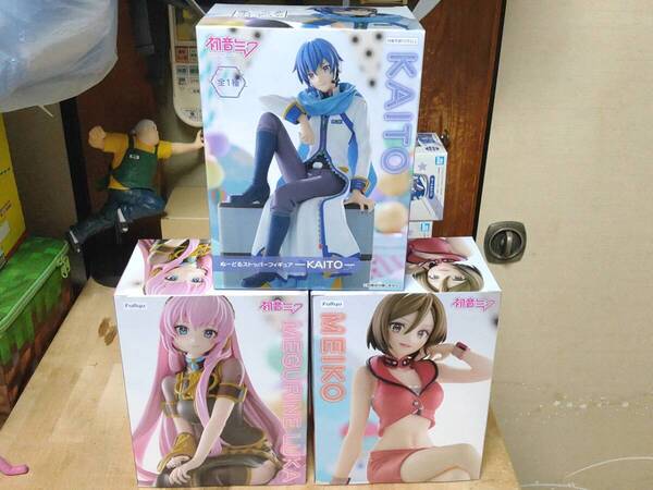 初音ミク ぬーどるストッパーフィギュア -巡音ルカ- -MEIKO- -KAITO- 3個セットで! 新品・未開封品です。