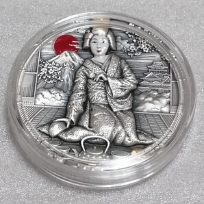 2オンス ニウエ 2019 芸者 銀貨 アンティーク仕上げ 木箱と証明書付き