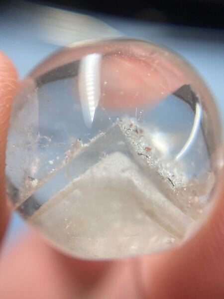 【かなり昔のもの】ネパール ガネッシュヒマール産 ホワイト ファントム クオーツ 丸玉 穴なし 約17.6mm 約7.4g