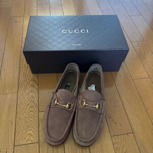 未使用品 GUCCI グッチ ブラウンローファー キッドスエード 8(27cm) シューズ 革靴