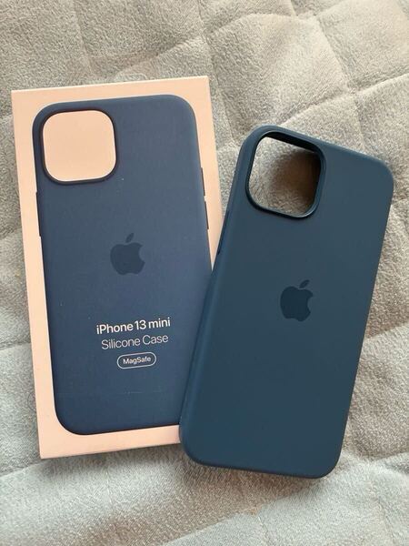 Apple MagSafe対応 シリコーンケース (iPhone 13 mini用) - ブルージェイ おまけ13mini用手帳型合皮ケース付き