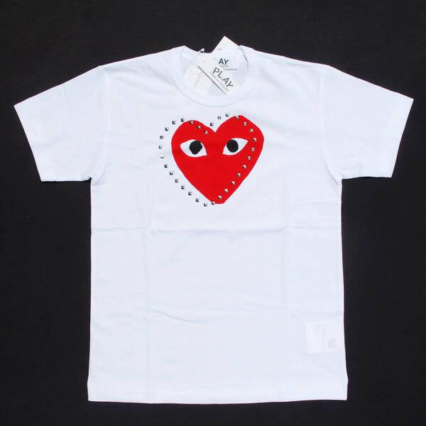 PLAY COMME des GARCONS プレイ コム・デ・ギャルソン T-シャツ 赤ハートプリント×スタッズ