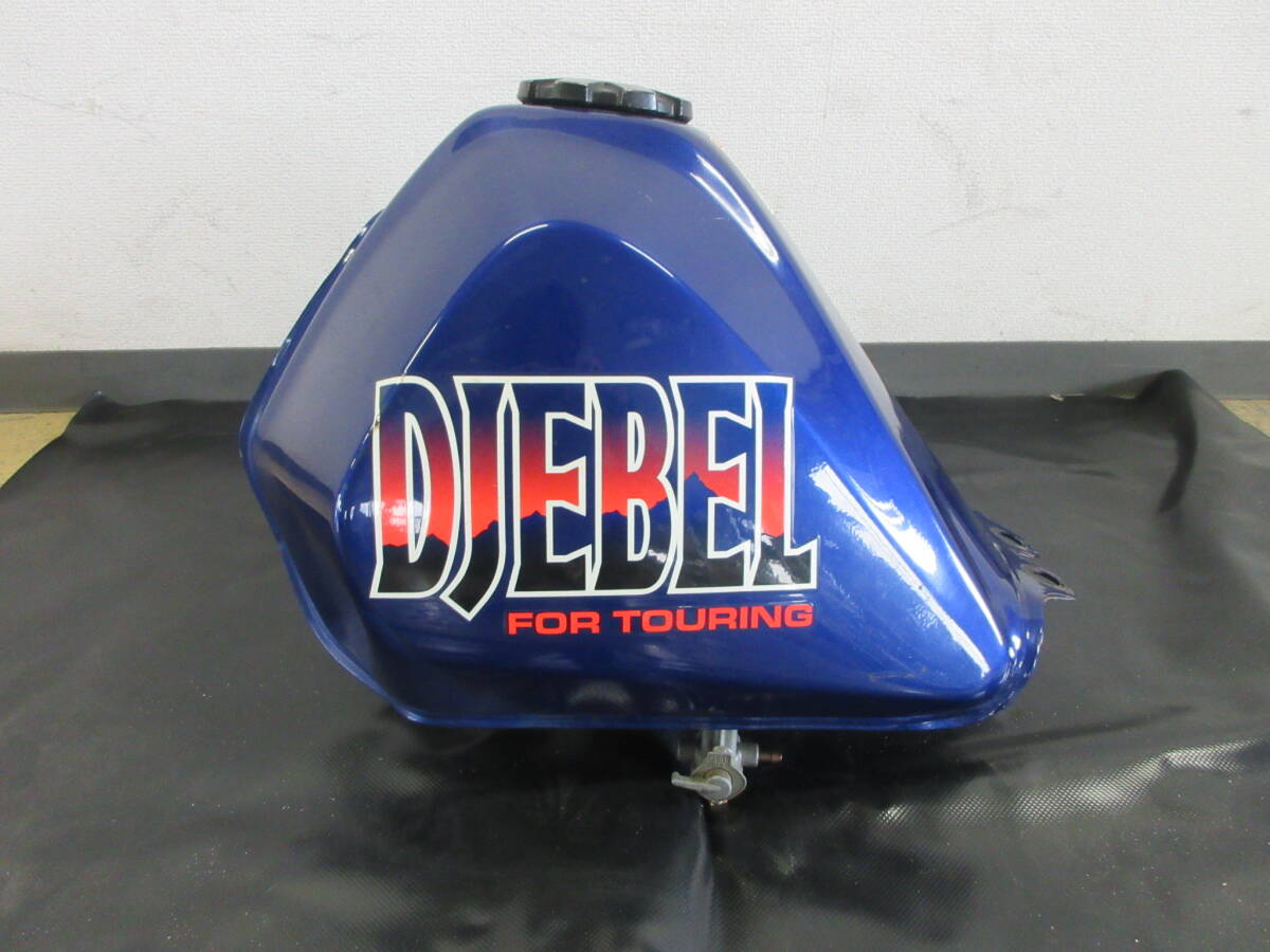 SUZUKI DJEBEL タンク 青