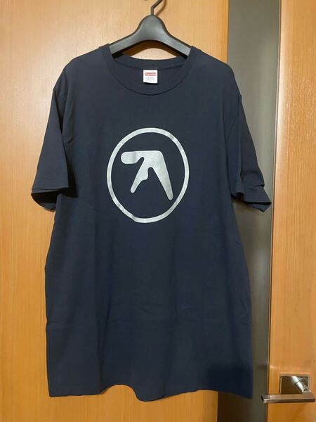 希少 即完売『SUPREME』×『Aphex Twin』25S/S Ambient Works Tee シュプリーム エイフェックスツイン コラボT ストリート バンT L