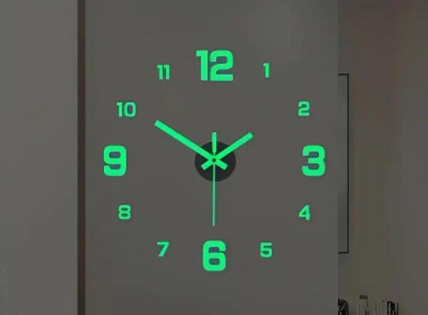 壁に貼る時計 ウォールアートクロック 光る数字のアナログ時計 40cm 大型発光