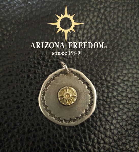 【アリゾナフリーダム】ARIZONAFREEDOM 台つき中太陽神メタルトップ