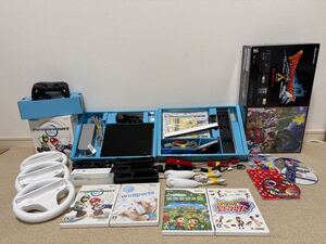 【4人で遊べる】任天堂 Wii 本体 ハンドル ソフト マリオカート など セット